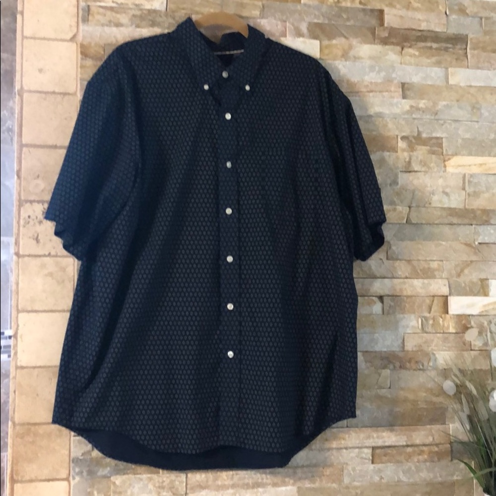 Nice Men’s Button Down Shirt